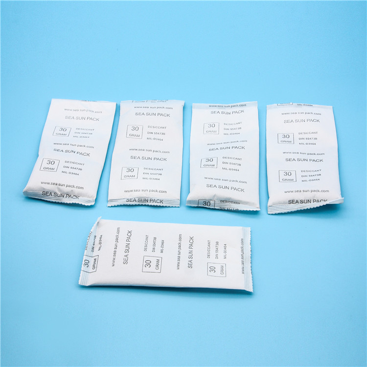 How many kinds of food desiccants are commonly used?